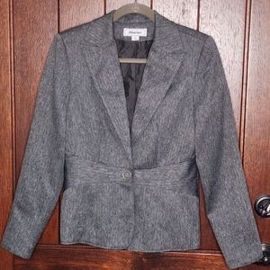 Atelier One Button Blazer